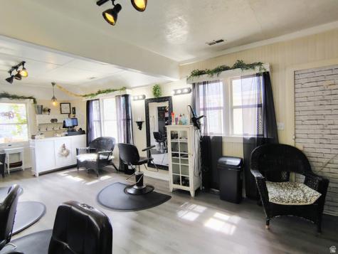 221 N 100 E Roosevelt UT 84066