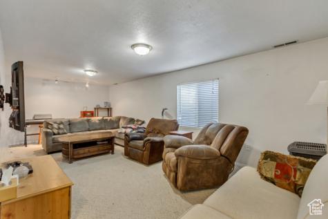 166 E 10600 S Sandy UT 84070
