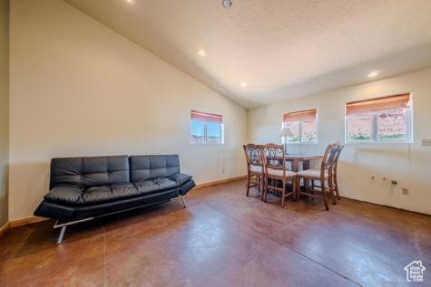 3976 E Juniper Cliffs Drive Kanab UT 84741