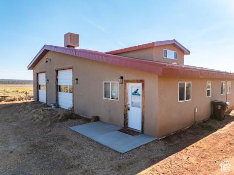 3976 E Juniper Cliffs Drive Kanab UT 84741