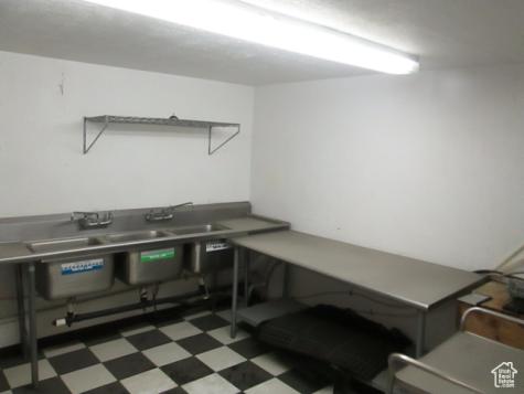 1045 N 400 E Harrisville UT 84404