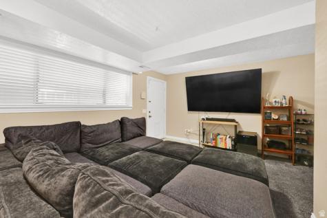 846 S 1625 E Clearfield UT 84015