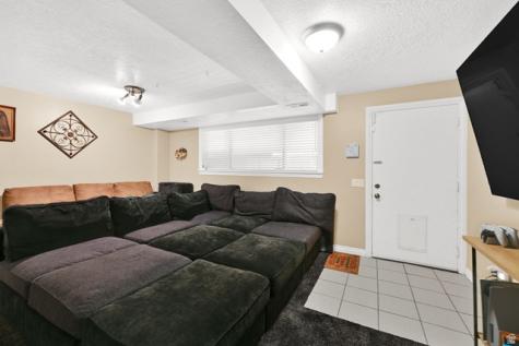 846 S 1625 E Clearfield UT 84015