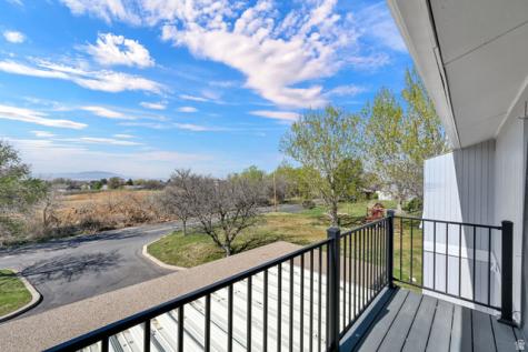 846 S 1625 E Clearfield UT 84015