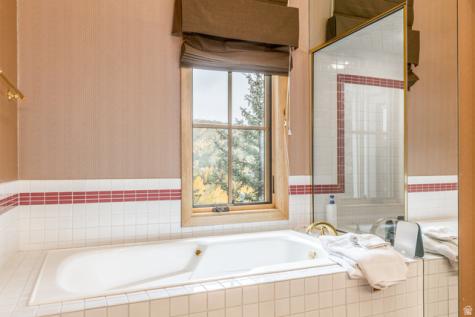 8200 Royal Street Park City UT 84060