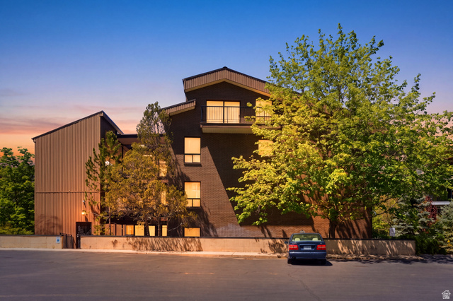 939 S Donner Way Salt Lake City UT 84108