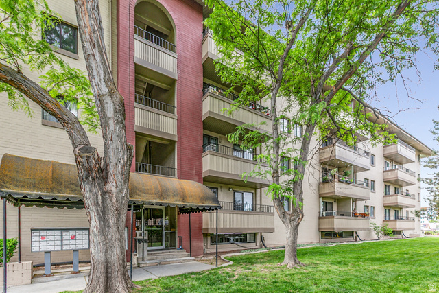 530 S 400 E Salt Lake City UT 84111
