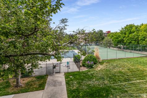 530 S 400 E Salt Lake City UT 84111