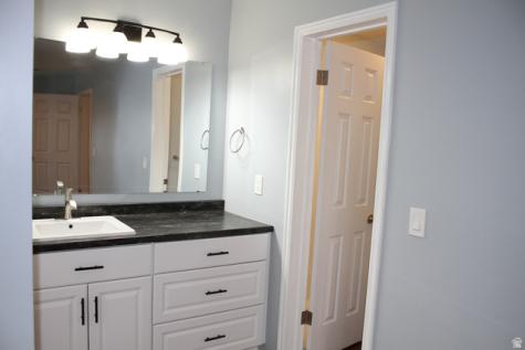 775 E Gables Lane Midvale UT 84047