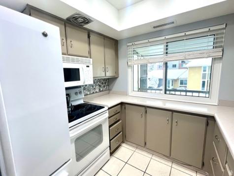 323 S Peach Lane Bountiful UT 84010
