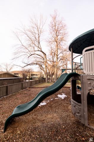 323 S Peach Lane Bountiful UT 84010