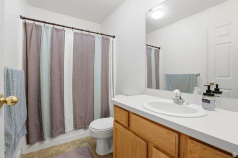 8083 N Ridge Loop E Eagle Mountain UT 84005