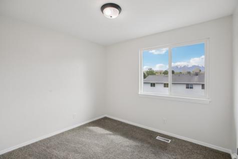 5273 S 2800 W Roy UT 84067