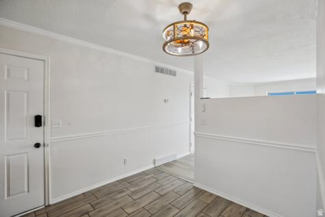 5273 S 2800 W Roy UT 84067