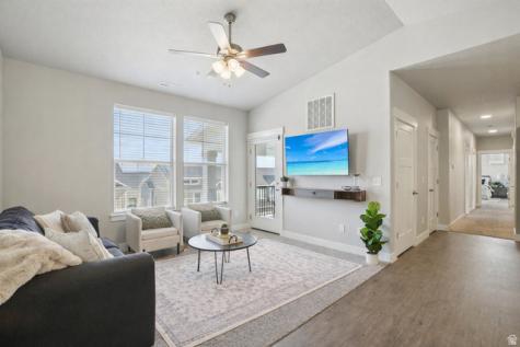 1787 N Festive Way Saratoga Springs UT 84045