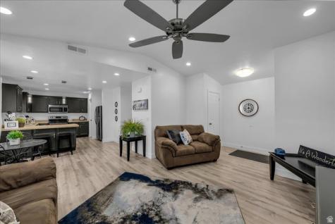 462 W 300 N St. George UT 84770