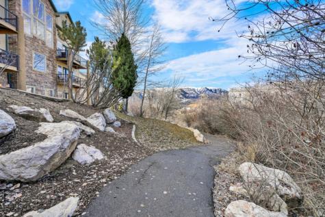 3555 N Fox Run E Eden UT 84310