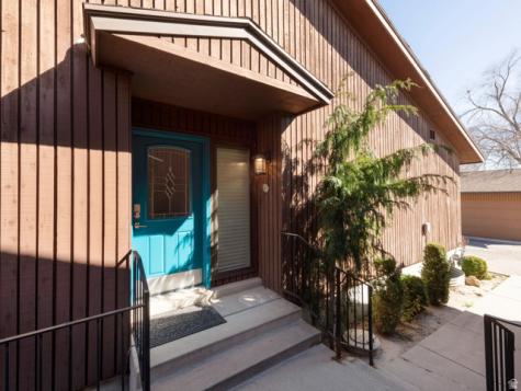 1907 E 3380 S Millcreek UT 84106