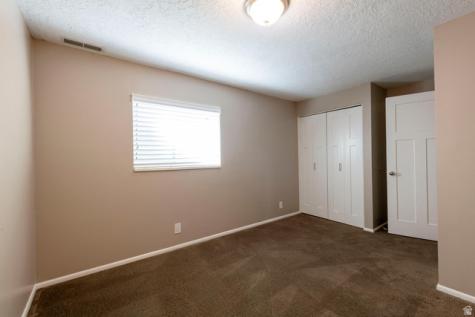 1907 E 3380 S Millcreek UT 84106