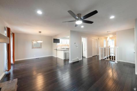 1907 E 3380 S Millcreek UT 84106