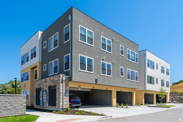 8362 S S Iris Lumi Lane W Midvale UT 84047