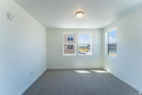 8362 S S Iris Lumi Lane W Midvale UT 84047