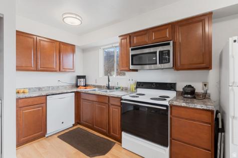 1842 E 5625 S Ogden UT 84403