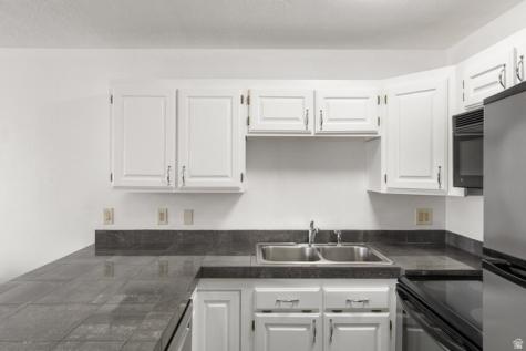 1845 W Canyon Drive St. George UT 84790