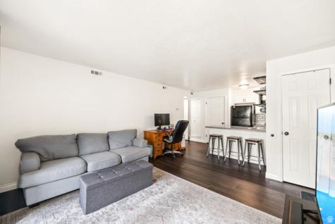 1205 E Waterside Cove S Midvale UT 84047