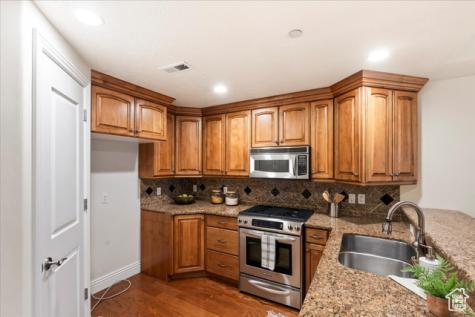 2665 E Parleys Way Salt Lake City UT 84109