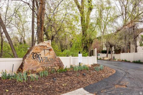 5384 S Willow Lane E Murray UT 84107