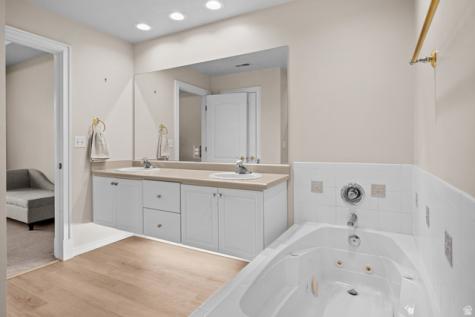 150 S 300 E Salt Lake City UT 84111