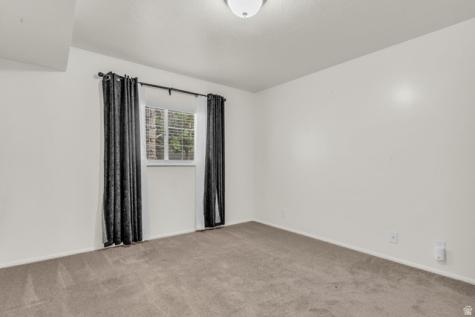 1205 E Waterside Cove Midvale UT 84047