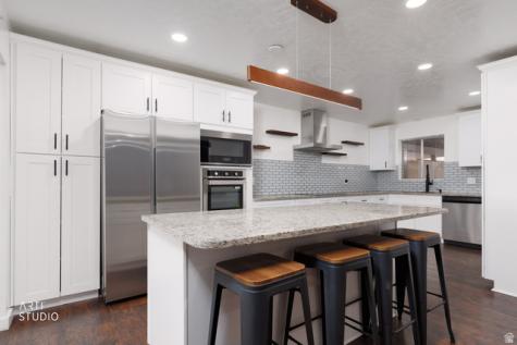 2091 N 220 E Provo UT 84604