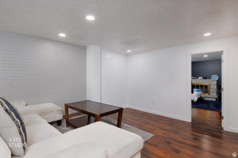 2091 N 220 E Provo UT 84604