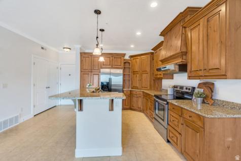 983 W 1055 N Orem UT 84057