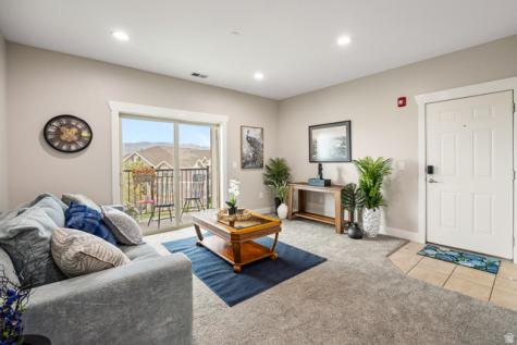 157 W Springview Drive N Saratoga Springs UT 84045