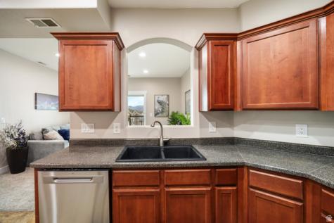 157 W Springview Drive N Saratoga Springs UT 84045