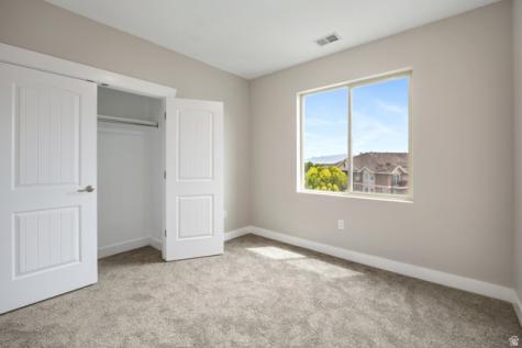 157 W Springview Drive N Saratoga Springs UT 84045
