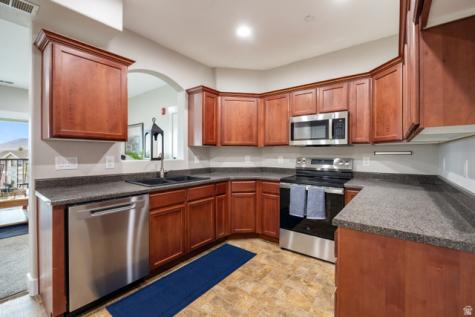 157 W Springview Drive N Saratoga Springs UT 84045
