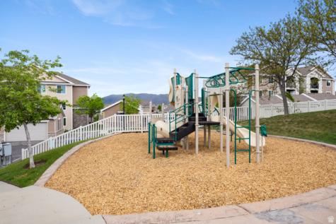 157 W Springview Drive N Saratoga Springs UT 84045