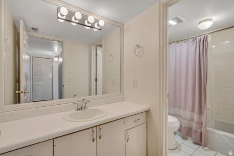 875 E Arrowhead Lane S Murray UT 84107