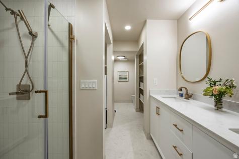 1706 E 6485 S Salt Lake City UT 84121