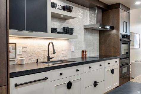 1706 E 6485 S Salt Lake City UT 84121
