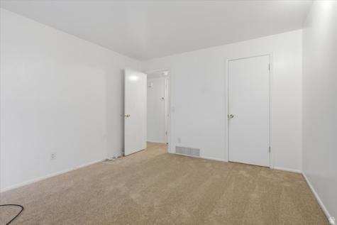 5328 S 570 E Murray UT 84107