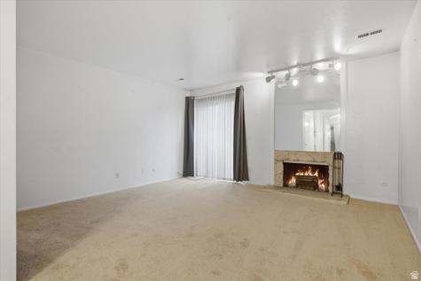 5328 S 570 E Murray UT 84107