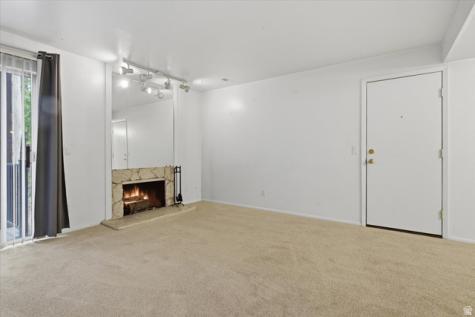5328 S 570 E Murray UT 84107