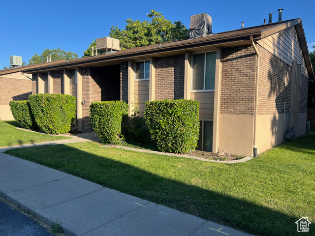 2588 S 900 E Salt Lake City UT 84105