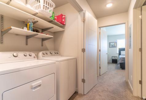 67 W 600 S Springville UT 84663