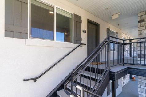 67 W 600 S Springville UT 84663